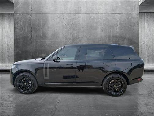 2025 Land Rover Range Rover P530 SE 7 Seat