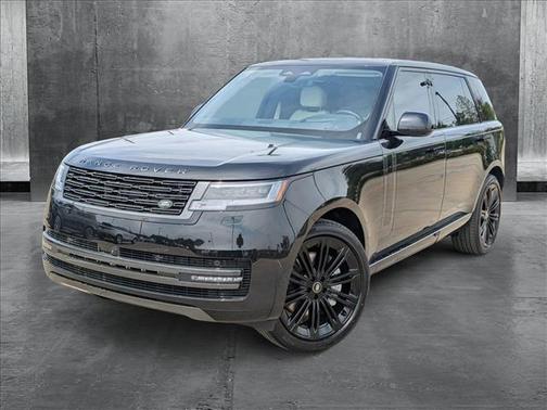 2025 Land Rover Range Rover P530 SE 7 Seat