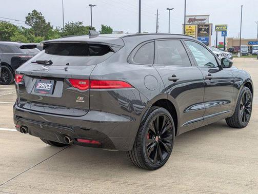 2017 Jaguar F-PACE S