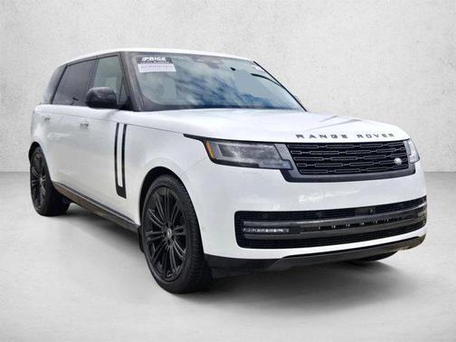Fuji White 2025 Land Rover Range Rover P400 SE 7 Seat
