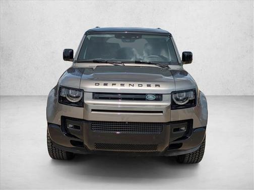 2025 Land Rover Defender 90 P400 X-Dynamic SE