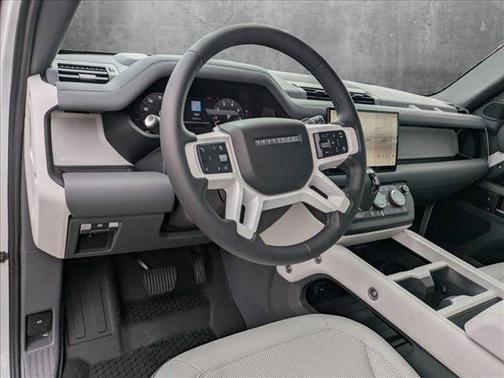 2025 Land Rover Defender 110 P500 X-Dynamic SE