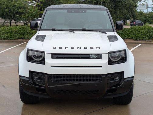 2025 Land Rover Defender 110 P500 X-Dynamic SE