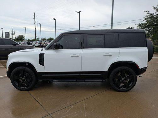 2025 Land Rover Defender 110 P500 X-Dynamic SE