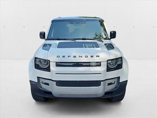 2025 Land Rover Defender 110 P400 S