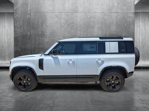 2025 Land Rover Defender 110 P400 X-Dynamic SE