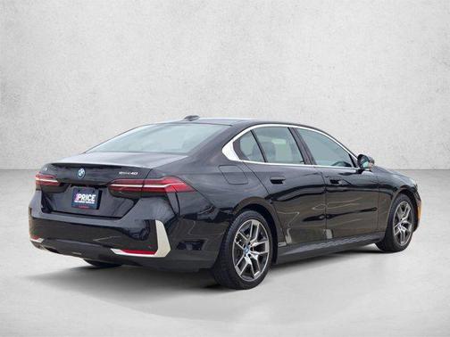 Black 2024 BMW i5 eDrive40