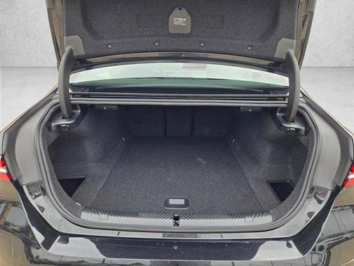 Black 2024 BMW i5 eDrive40