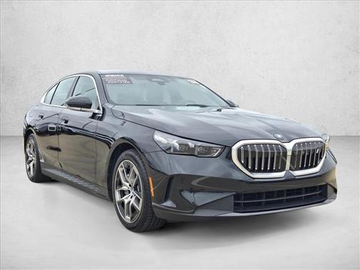 Black 2024 BMW i5 eDrive40