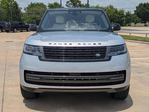 2025 Land Rover Range Rover P400 SE