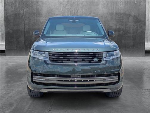 2025 Land Rover Range Rover P530 SE