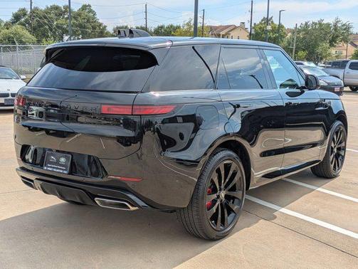 2025 Land Rover Range Rover Sport SE