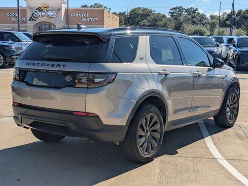 2022 Land Rover Discovery Sport S
