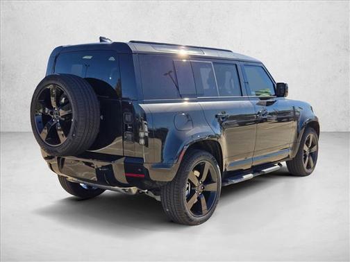 2026 Land Rover Defender P400 X-Dynamic SE