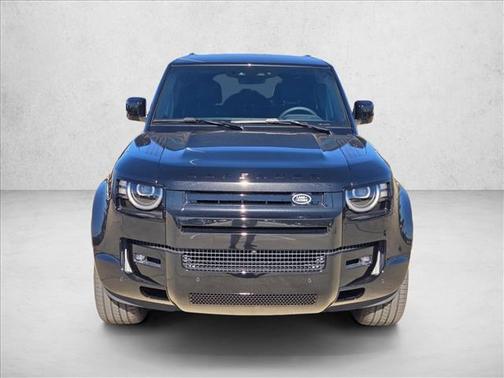 2026 Land Rover Defender P400 X-Dynamic SE