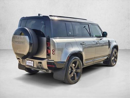 2024 Land Rover Defender 110 P400 X-Dynamic SE