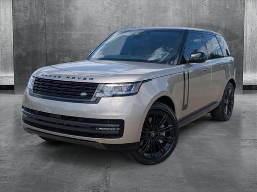 2025 Land Rover Range Rover P530 SE