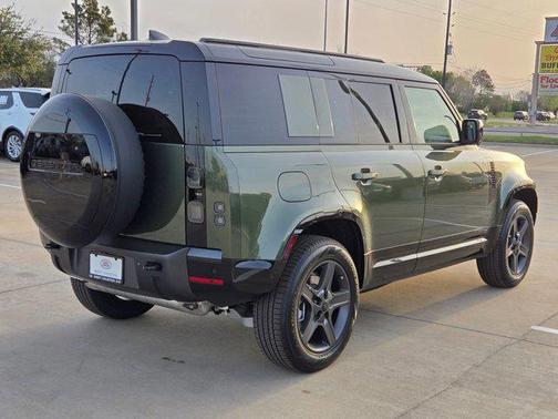 2026 Land Rover Defender P400 X-Dynamic SE