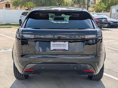 2026 Land Rover Range Rover Velar P250 SE R-Dynamic