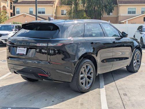 2026 Land Rover Range Rover Velar P250 SE R-Dynamic