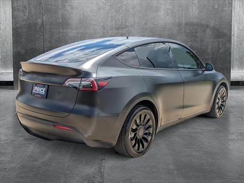 2025 Tesla Model Y Long Range Dual Motor All-Wheel Drive
