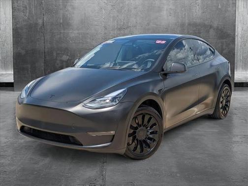 2025 Tesla Model Y Long Range Dual Motor All-Wheel Drive
