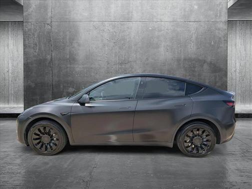 2025 Tesla Model Y Long Range Dual Motor All-Wheel Drive