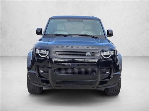 Santorini Black Metallic 2026 Land Rover Defender P400 X-Dynamic SE