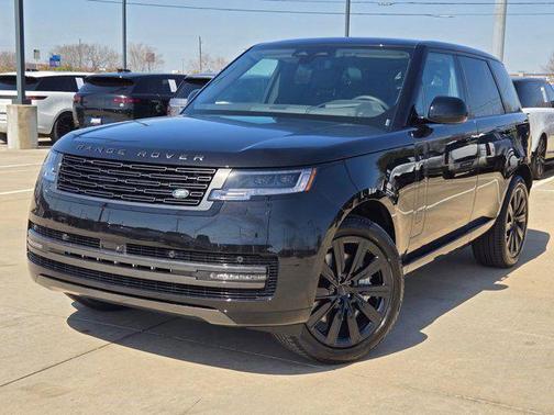 2026 Land Rover Range Rover P550e SE