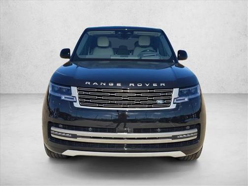 2026 Land Rover Range Rover P530 SE
