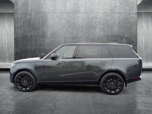 2025 Land Rover Range Rover P530 SE 7 Seat