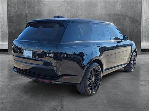 2025 Land Rover Range Rover P400 SE