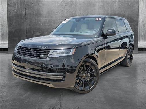 2025 Land Rover Range Rover P400 SE