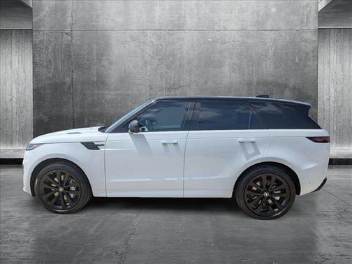 2025 Land Rover Range Rover Sport SE