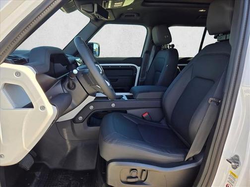 2026 Land Rover Defender P400 X-Dynamic SE