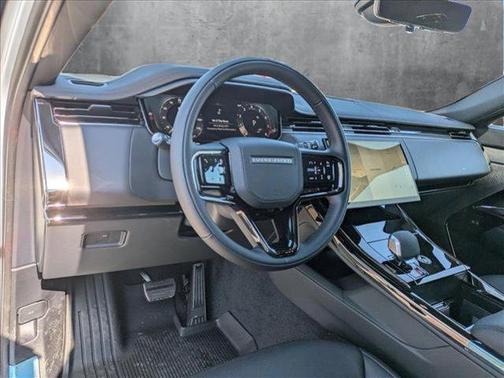 2025 Land Rover Range Rover Sport SE