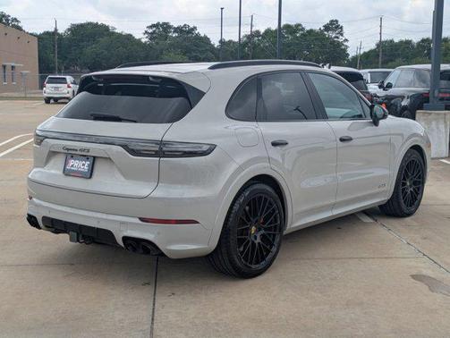2021 Porsche Cayenne GTS