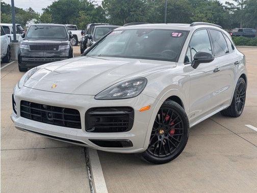 2021 Porsche Cayenne GTS