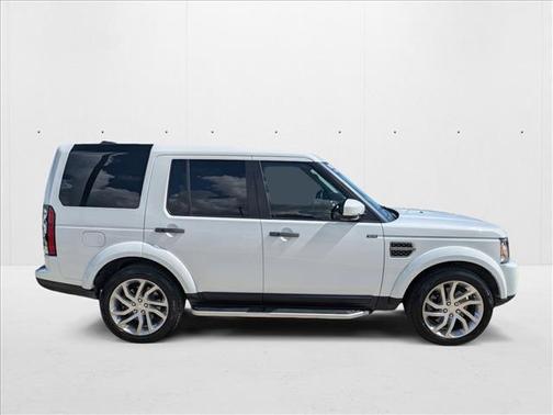 2016 Land Rover LR4 Base