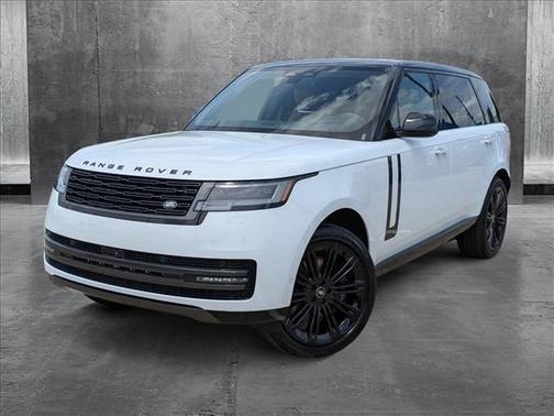 2025 Land Rover Range Rover P530 SE 7 Seat