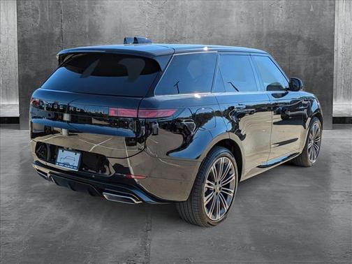 2025 Land Rover Range Rover Sport SE