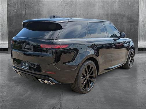 2025 Land Rover Range Rover Sport SE