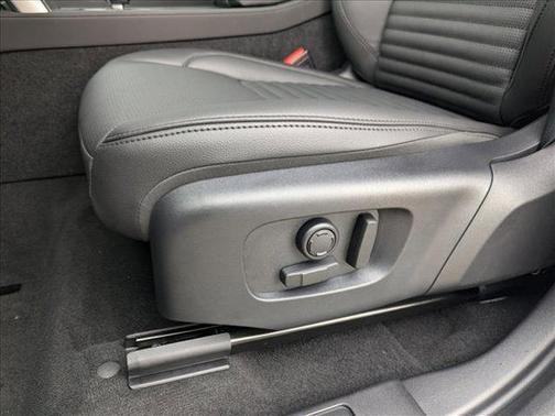 2025 Land Rover Discovery Sport S