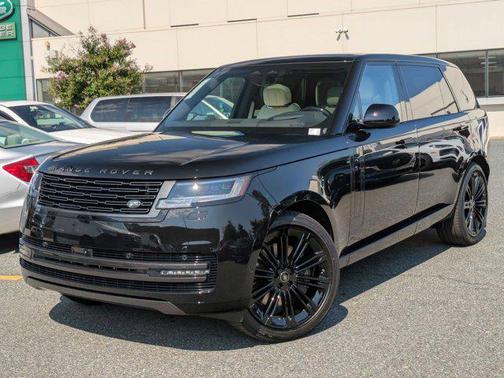 2025 Land Rover Range Rover P530 SE 7 Seat