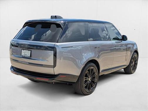 2025 Land Rover Range Rover P530 SE