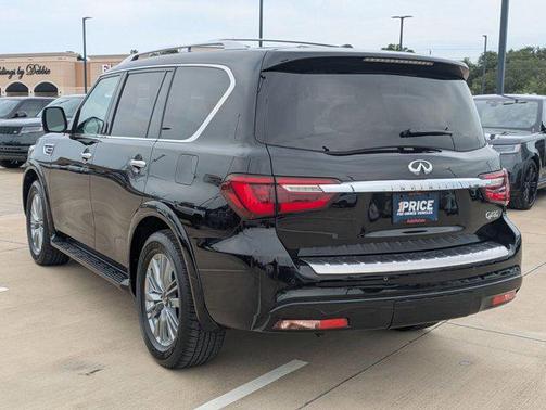 2021 INFINITI QX80 Luxe