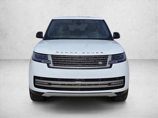 2026 Land Rover Range Rover P530 SE
