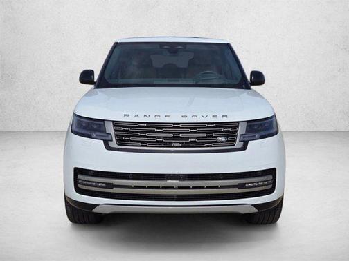 Fuji White 2026 Land Rover Range Rover P530 SE