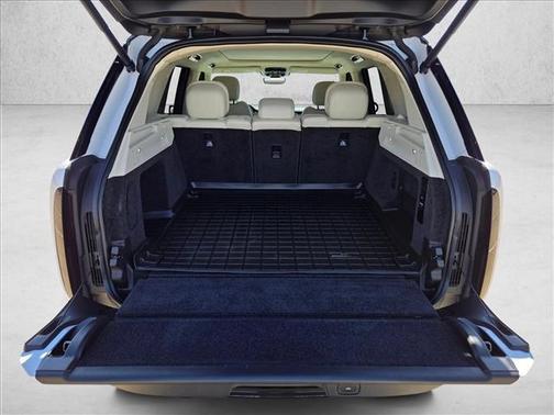 2023 Land Rover Range Rover P530 SE
