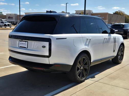 2023 Land Rover Range Rover P530 SE